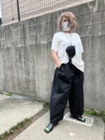 おしゃれな黒の服、おとななかっこいいふだんのスタイル