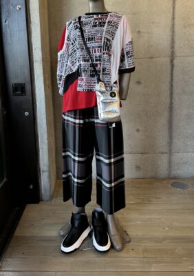 「トリトラ」柄のカットソーを楽しく着る
