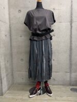 「トリトラ」柔らかい雰囲気をシャープに魅せる