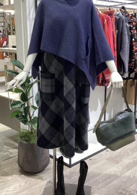 お食事会や忘年会の装いの参考に♪