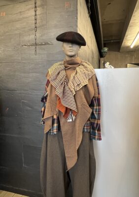 「トリトラ」色合わせのニュアンスで決まるマフラー